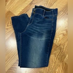 APT. 9 STRAIGHT LEG JEAN